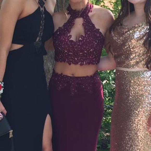 PROM DRESS - Picture 2 of 6